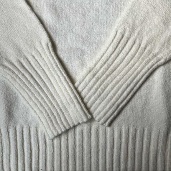 πNWT! EDDIE BAUER Funnel Neck Ivory Soft & Cozy Classic Sweater Sz. Small - Picture 6 of 9